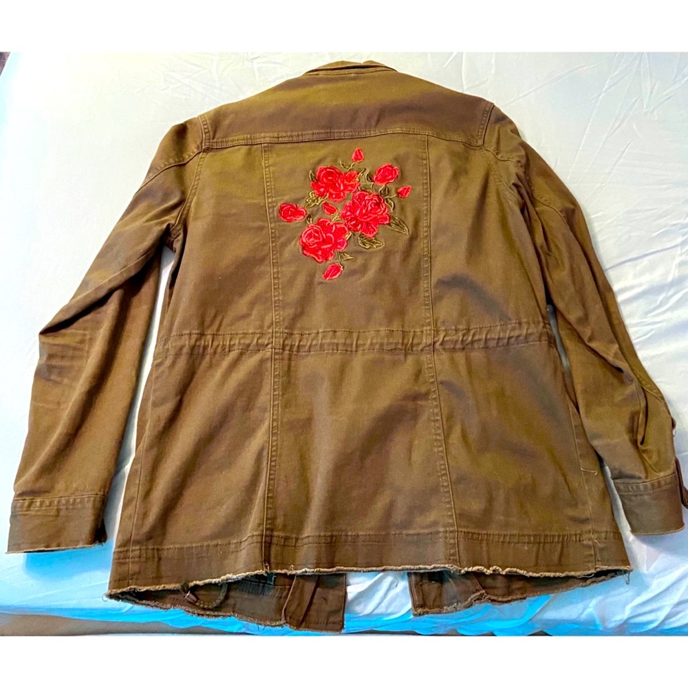 Green rue 21 jacket with floral embroidery